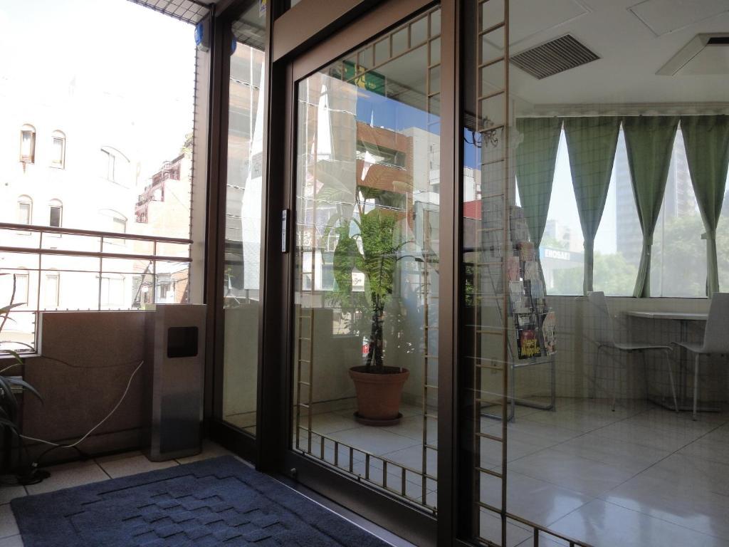 Hiroshima Rich Hotel Buitenkant foto