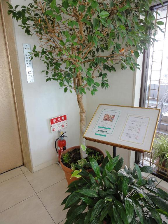 Hiroshima Rich Hotel Buitenkant foto